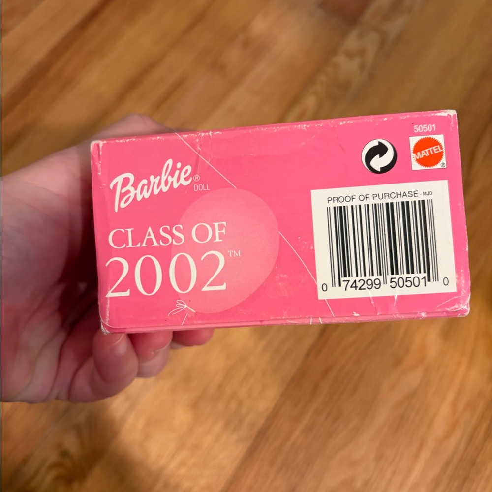 Barbie Class of 2002 Doll Box - Pink - Picture 4 of 5